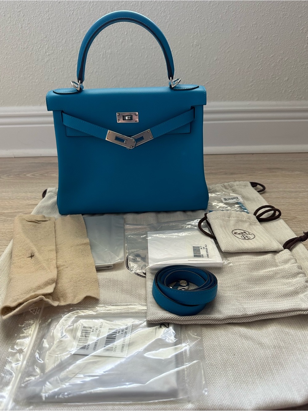 Hermes Blue frida Kelly 28 retourne with palladium Hardware